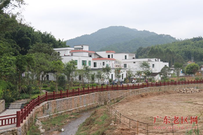 图片说明