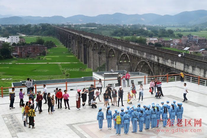图片说明
