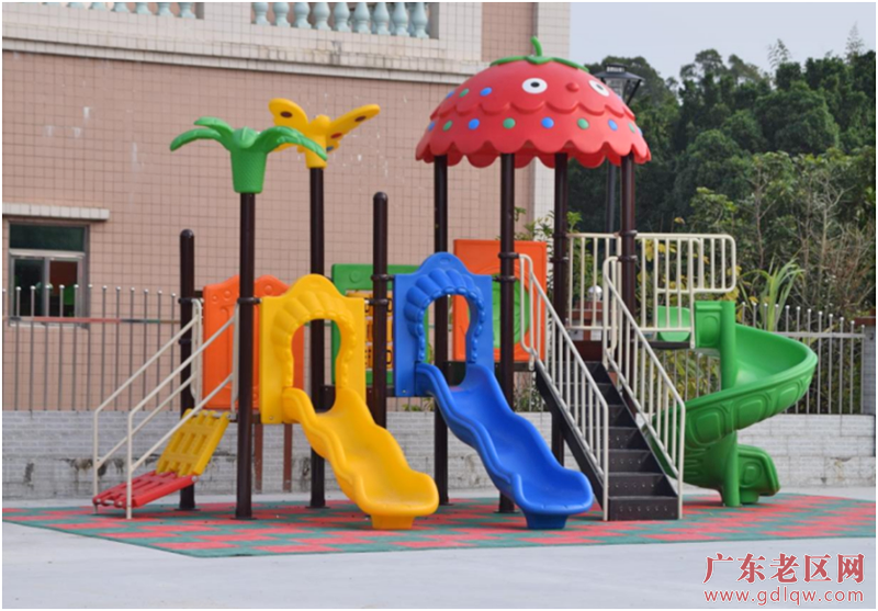 15添置了儿童游乐场.png