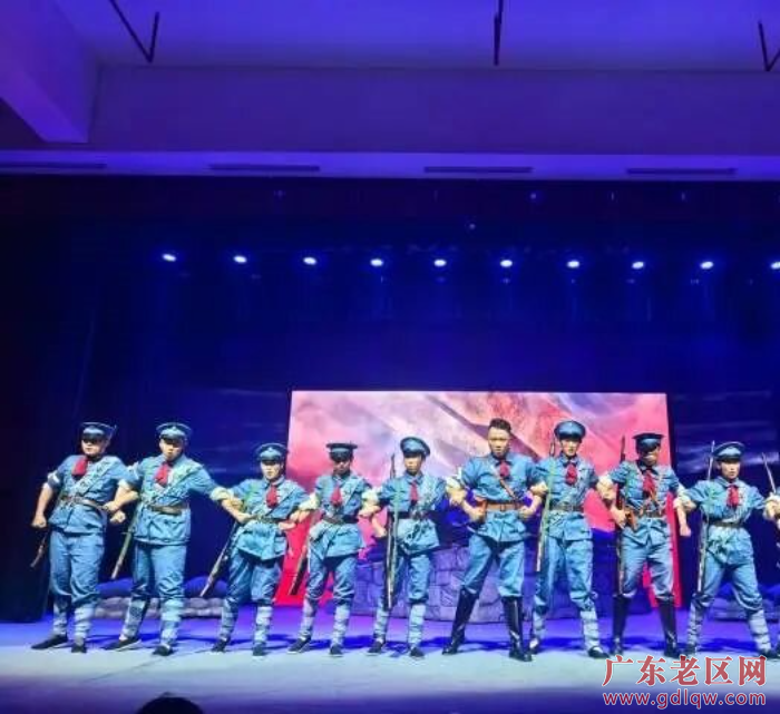 大型民族歌剧“精编版”《血色三河》.jpg