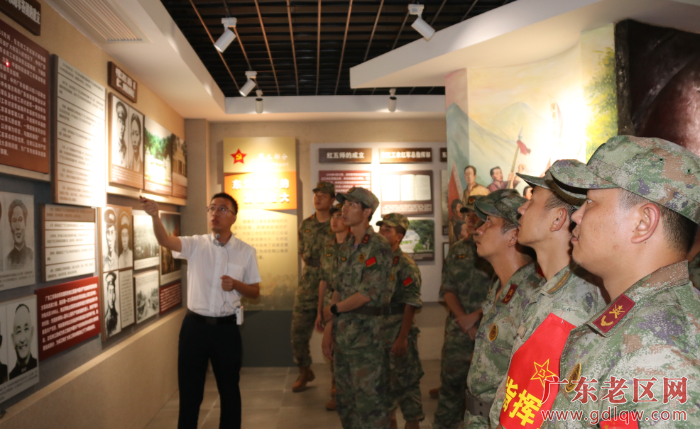 梅州军分区组织110名基干民兵开展“追寻红色足迹，砥砺强军担当”主题教育活动2.png